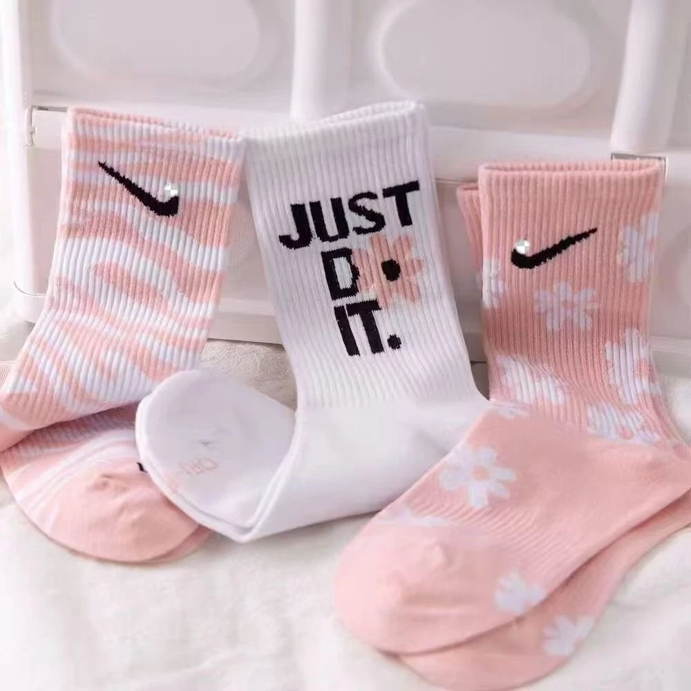 Nike Socks Cherry Blossom Crew image 4