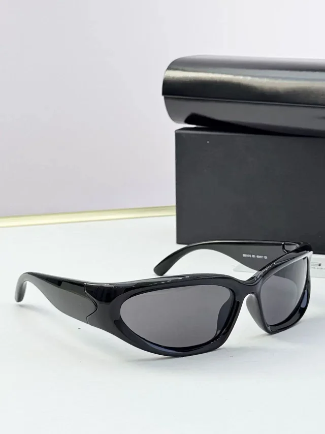 Unbranded Eyewear BB 0157 wraparound sunglasses product detail image 5