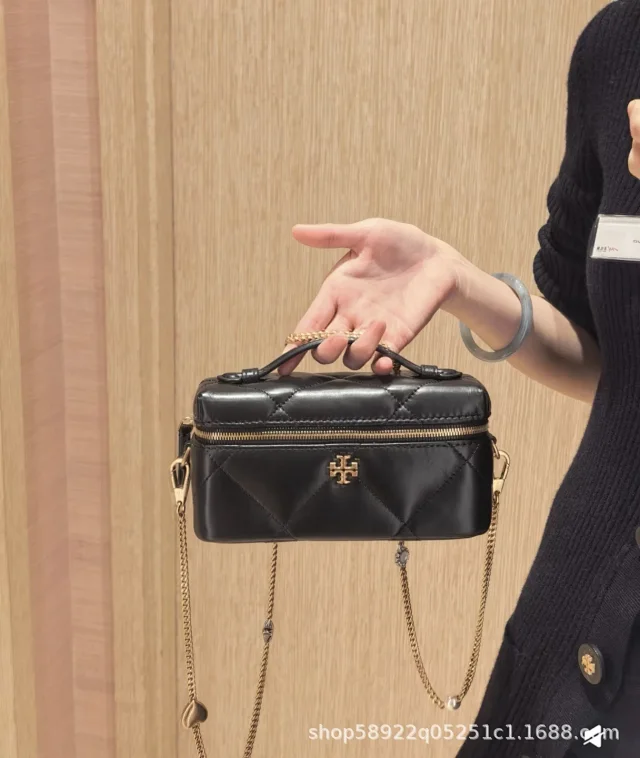 Tory Burch Crossbody Bags Quilted top-handle chain bag with double-zip closure product detail image 13