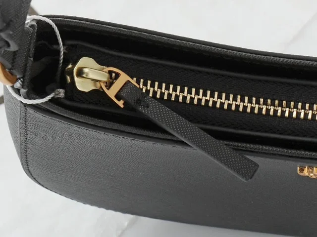 Tory Burch Shoulder Bags Crescent Bag product detail image 11
