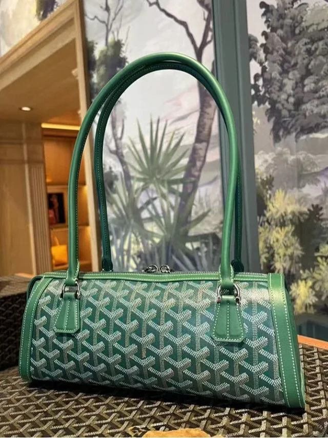Unbranded Handbags Cylindrical baguette handbag with chevron pattern product detail image 4