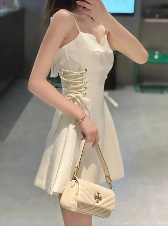Tory Burch Shoulder Bags Kira Quilted Baguette product detail image 2