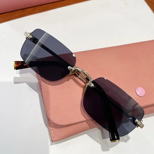 Miu Eyewear Rimless rectangular sunglasses product detail image 15