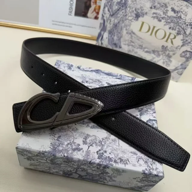 Dior Belts CD Buckle Pebbled Leather Belt product detail image 4