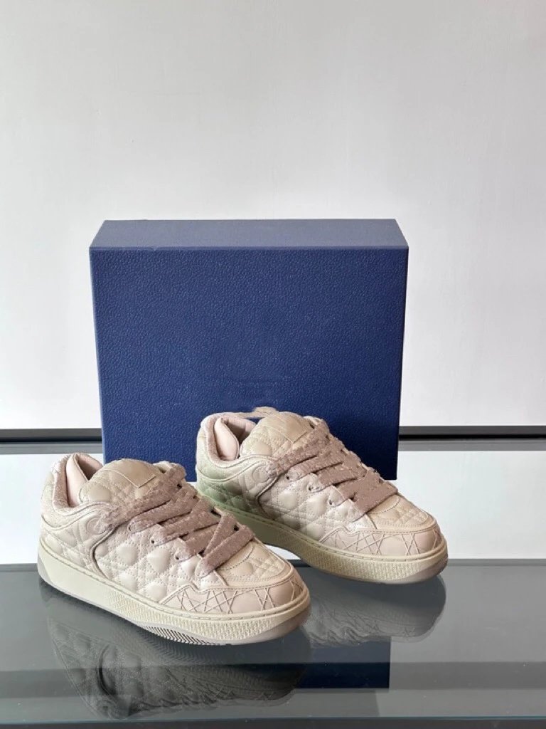 Unbranded Sneakers Low-Top Quilted Lace-Up — Brown