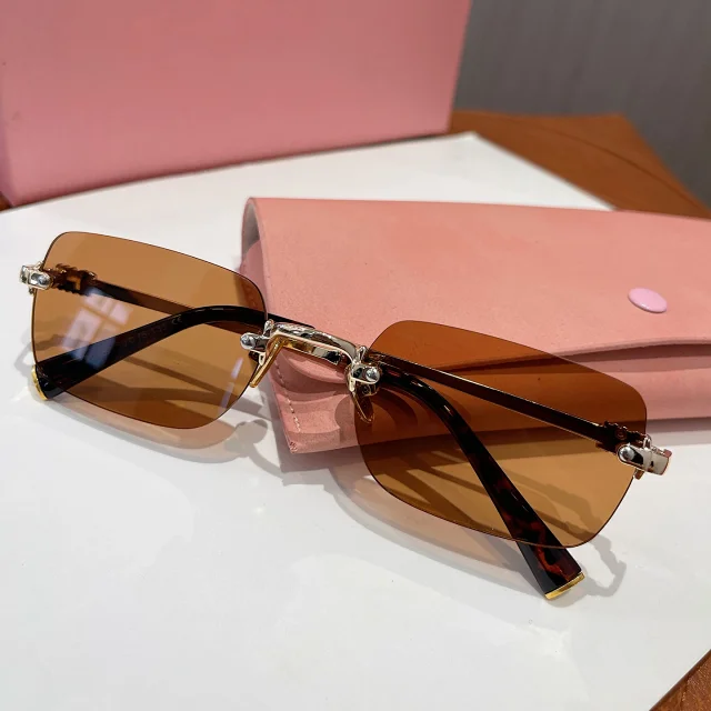 Miu Eyewear Rimless rectangular sunglasses product detail image 9
