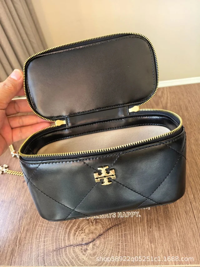 Tory Burch Crossbody Bags Quilted top-handle chain bag with double-zip closure product detail image 9