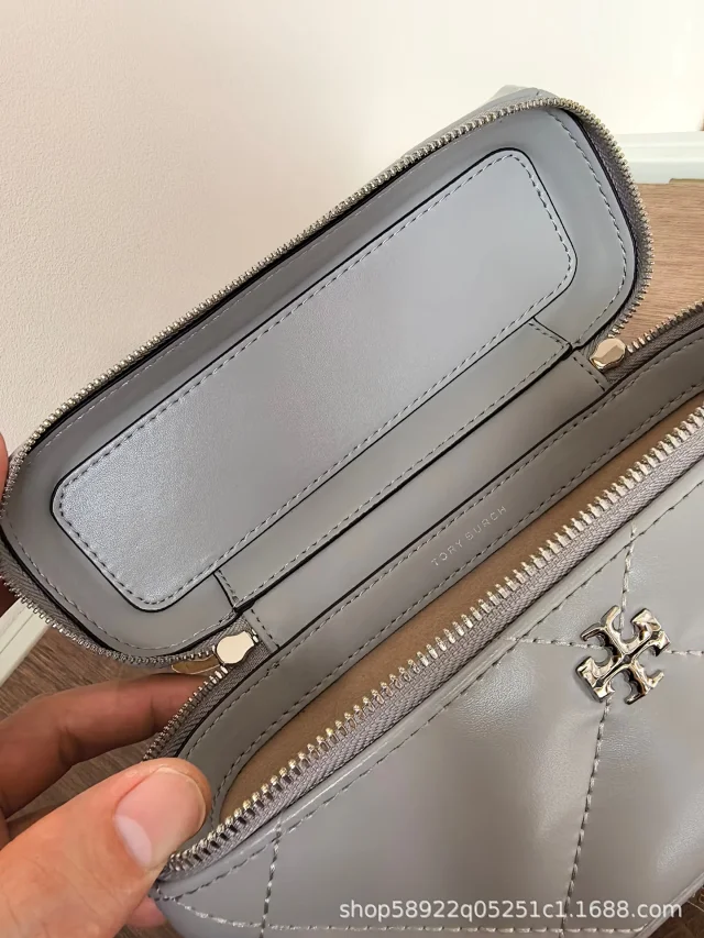 Tory Burch Crossbody Bags Quilted top-handle chain bag with double-zip closure product detail image 20
