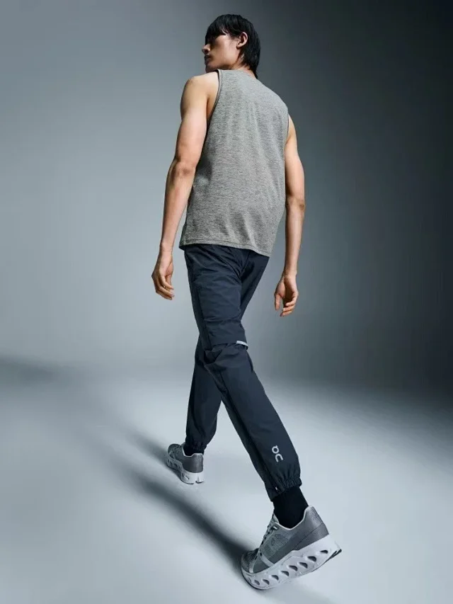 On Trousers Elastic-Waist Running with Reflective Knee Strips product detail image 1