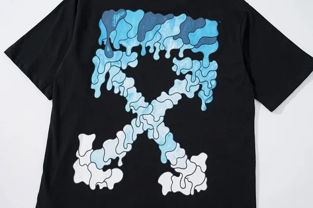 Off-White T-Shirts Short-sleeve graphic arrow-print T-shirt product detail image 13