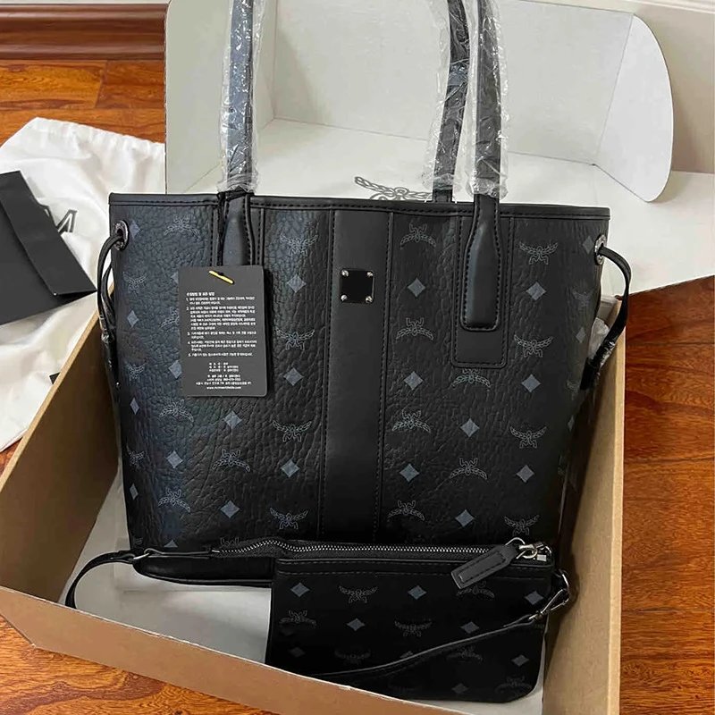 MCM Handbags Visetos tote with detachable pouch image 4