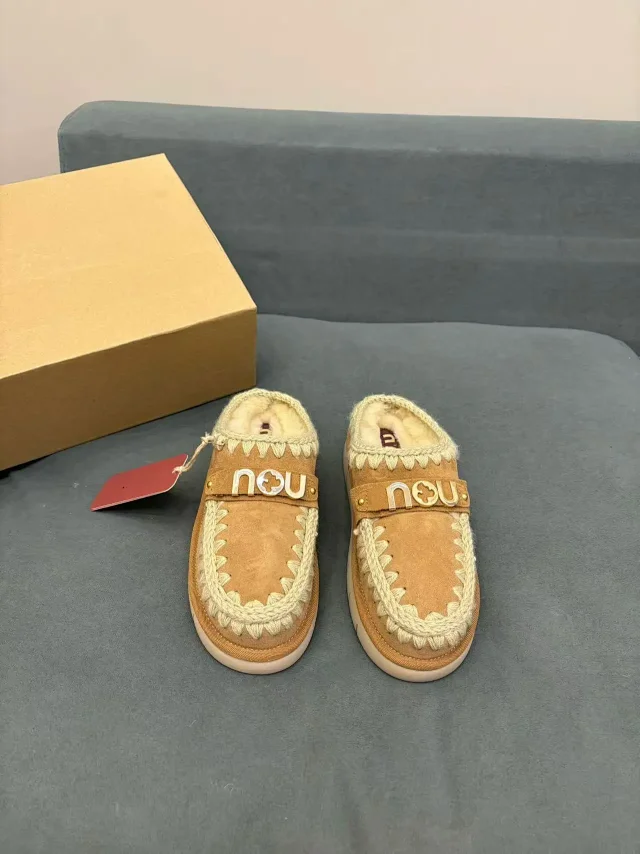 MOU Slippers Fur-Lined Embroidered Slip-On Mules product detail image 2