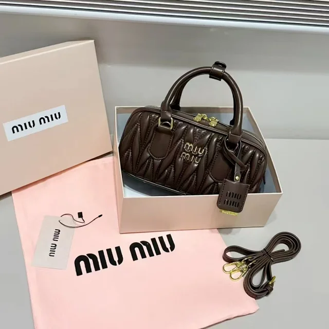 Miu Handbags Quilted Top-Handle Boston Bag product detail image 5