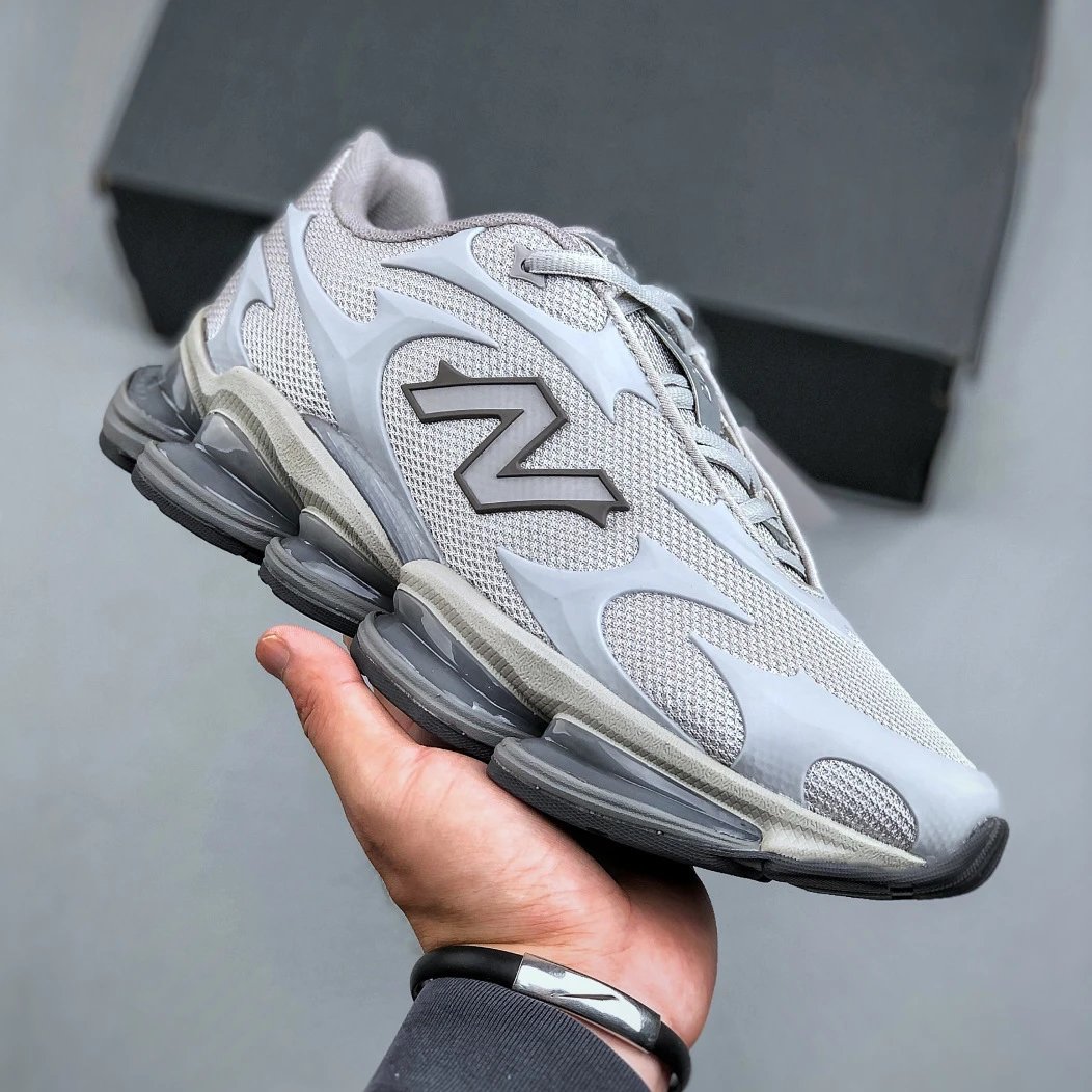 New Balance Sneakers 2000 Air-Cushion — 23