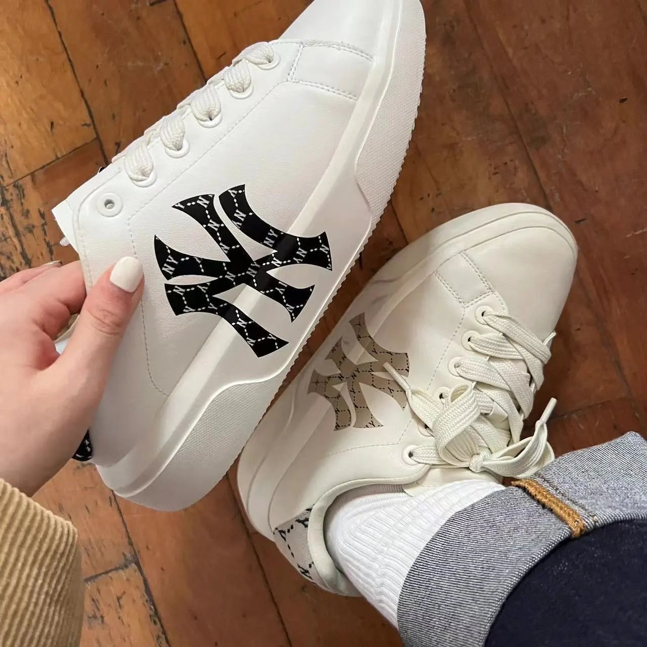 MLB Sneakers Platform lace-up with New York Yankees monogram image 2