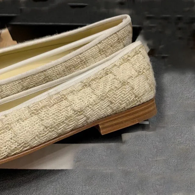 Chanel Casual Shoes Ballet Flats with Bow and CC Toe Logo product detail image 2
