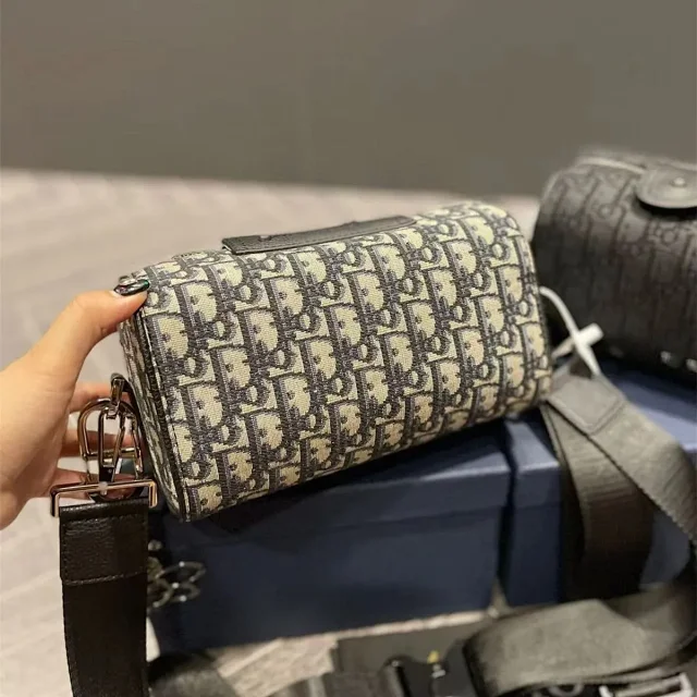 Dior Crossbody Bags Cylindrical Oblique Canvas Bag product detail image 4
