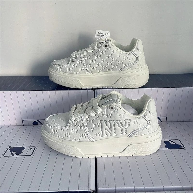 MLB Sneakers Low-Top Platform with NY Logo — full print pure white