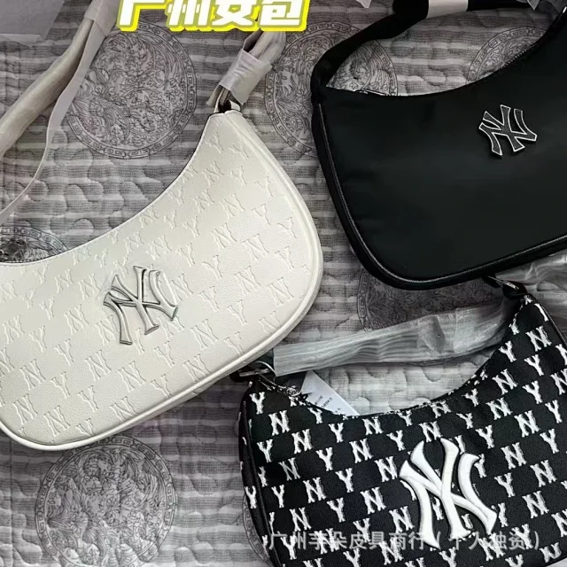 MLB Shoulder Bags NY Monogram Embossed Bag product detail image 18