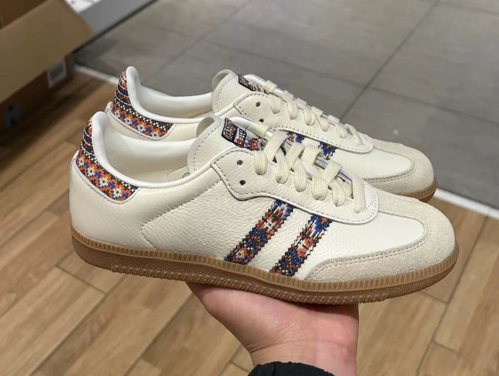 adidas Sneakers Samba low-top with three-stripe side design — Pure original version-3