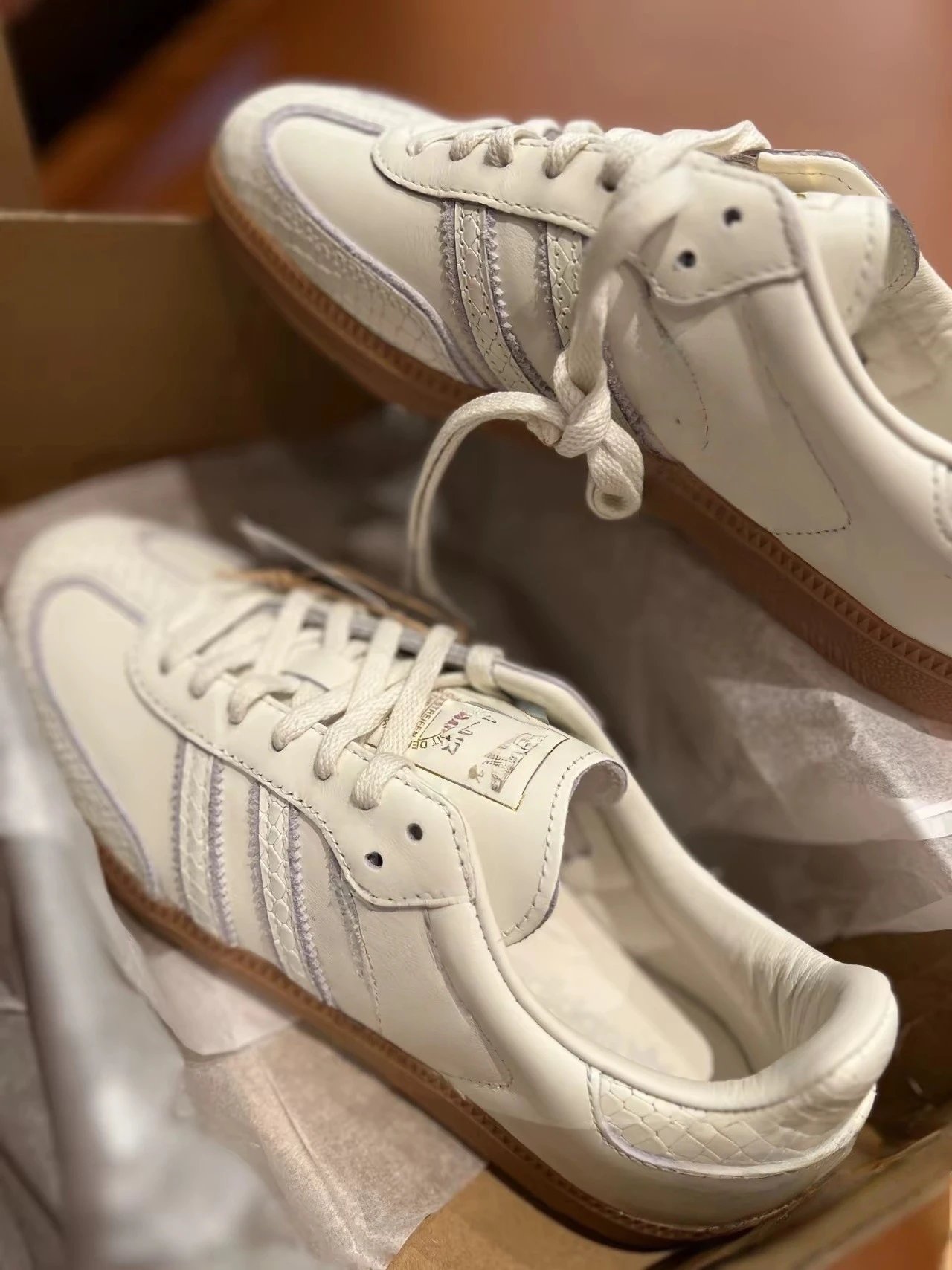 adidas Sneakers Samba low-top with three-stripe side design — Pure original version-8