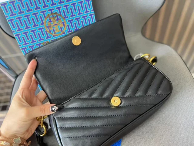 Tory Burch Shoulder Bags Kira Quilted Baguette product detail image 18