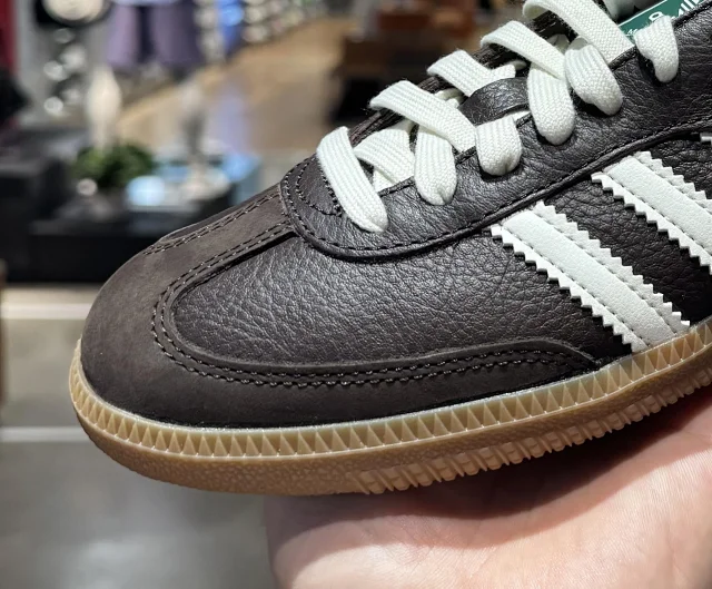 adidas Sneakers Samba low-top with three-stripe side design product detail image 1