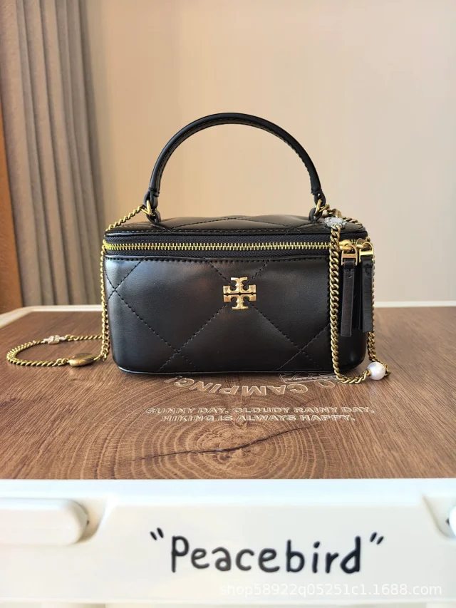 Tory Burch Crossbody Bags Quilted top-handle chain bag with double-zip closure product detail image 7
