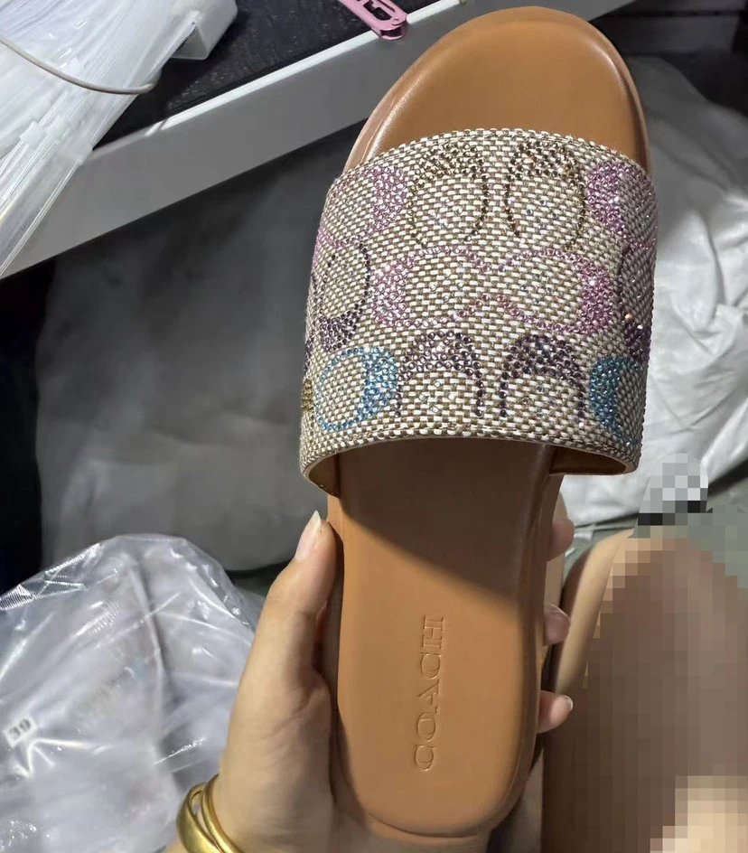 Coach Slippers Logo-pattern slide with lug sole — A word of colorful