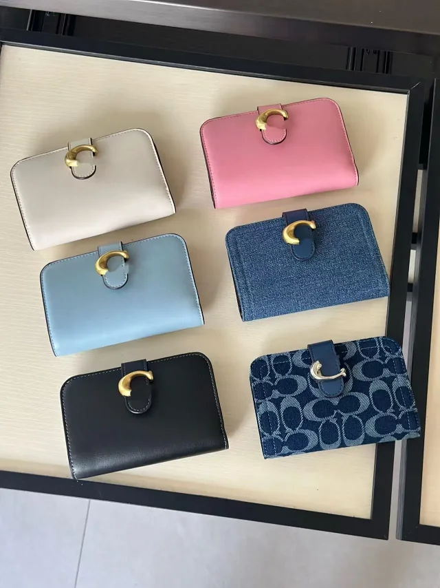 Unbranded Wallets & Card Holders Compact wallet with gold-tone C-shaped buckle product detail image 13
