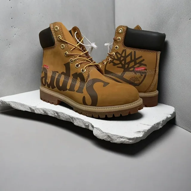 Timberland Boots High-Top Lug-Sole with Graphic Logos product detail image 2