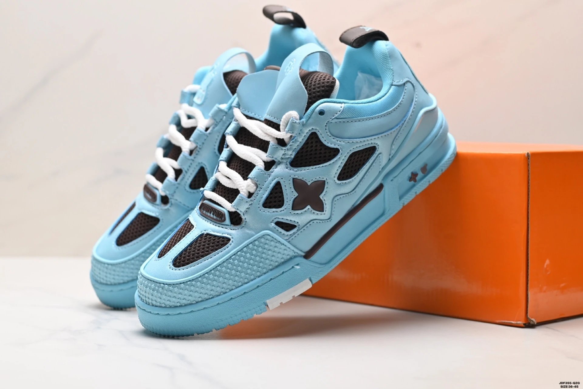 Louis Vuitton Sneakers Low-Top Lace-Up — 20