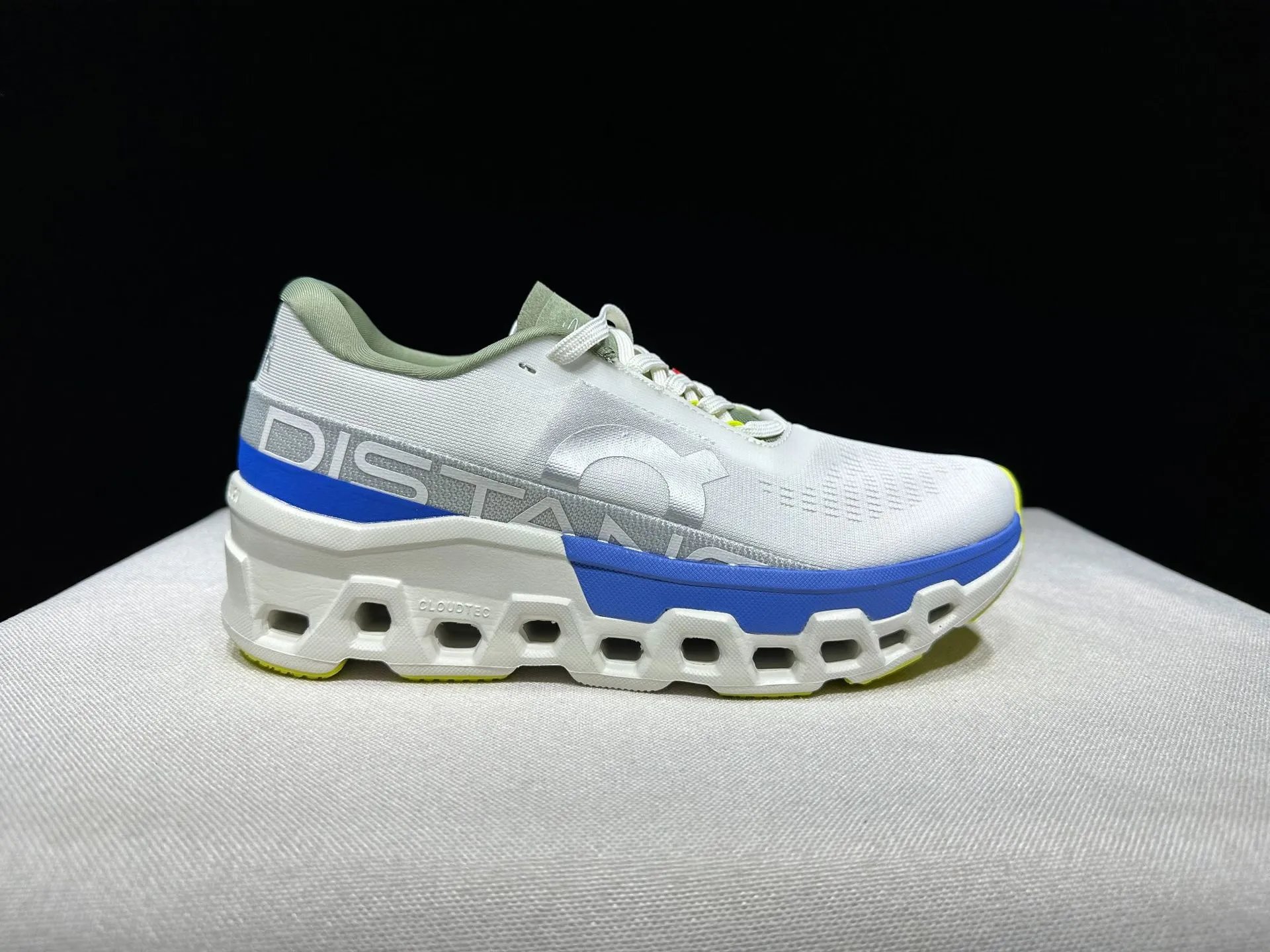 On Sneakers Cloudmonster 2 — Style 16