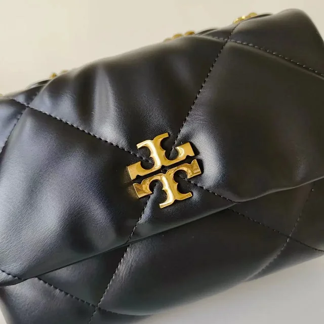Tory Burch Crossbody Bags Quilted flap chain bag product detail image 12