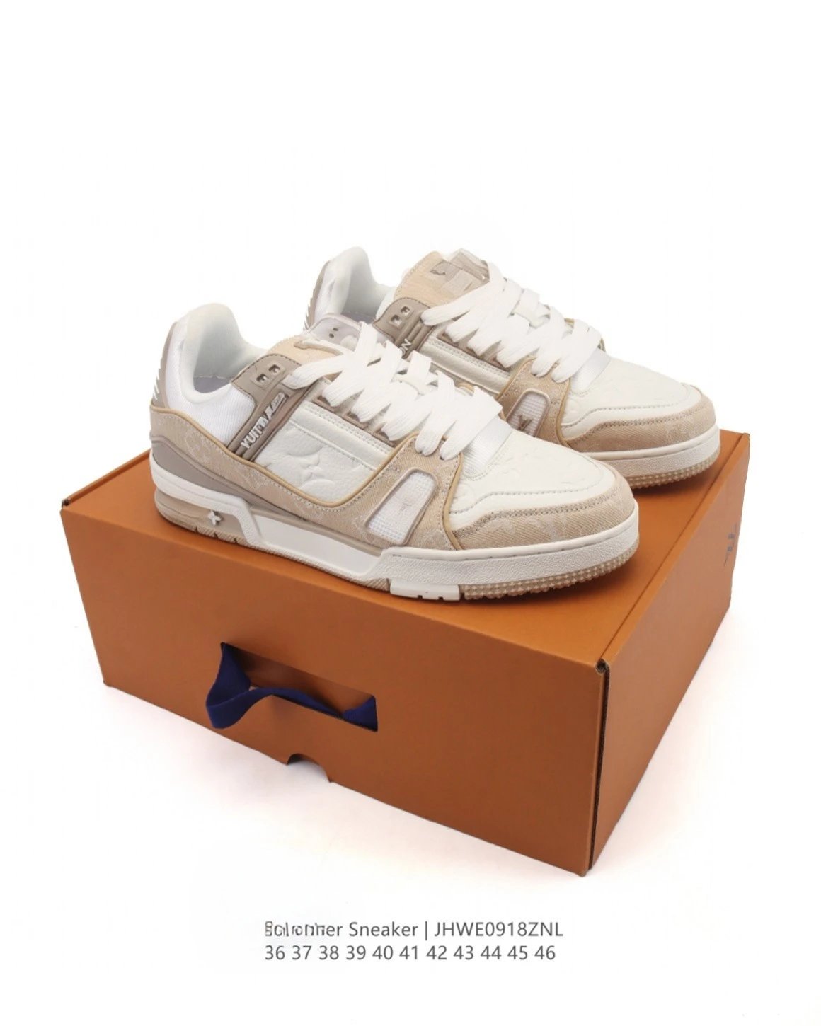 Louis Vuitton Sneakers Low-Top Lace-Up — 37