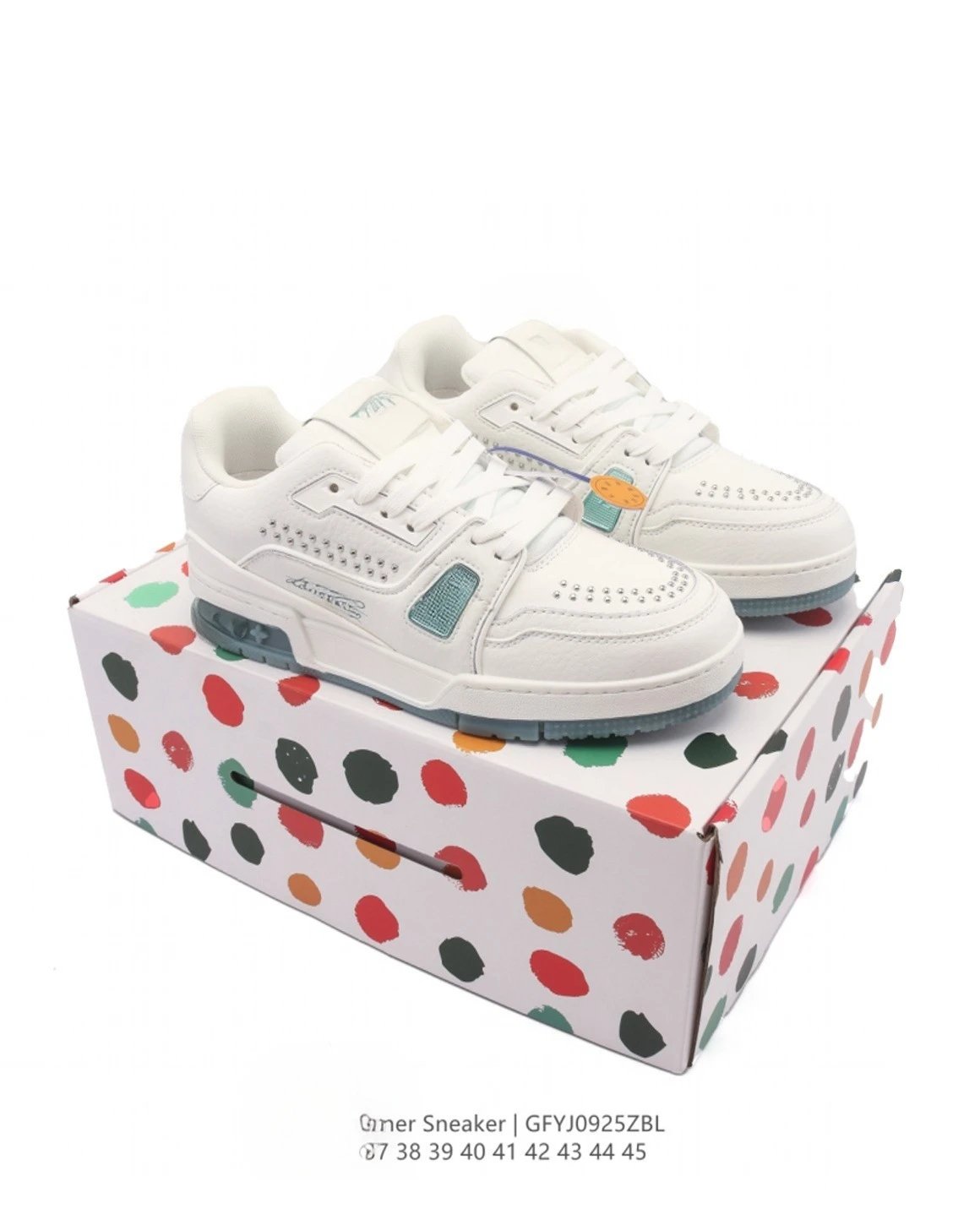 Louis Vuitton Sneakers Low-Top Lace-Up — 40