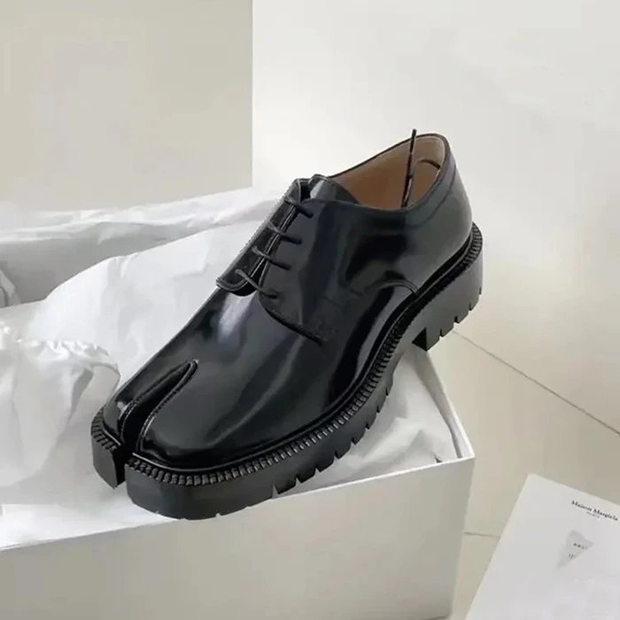 Unbranded Casual Shoes Split-Toe Patent Loafers and Lace-Up — Black/Lace-up style
