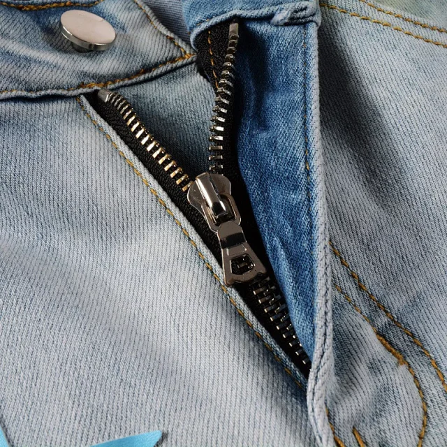 AMIRI Jeans Skinny with Star Appliqués product detail image 17