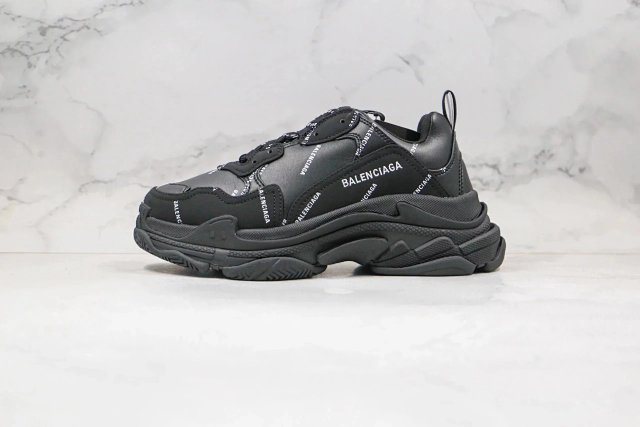 Balenciaga Shoes: seller detail photo 9