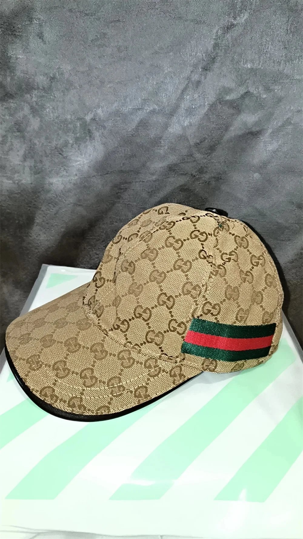 Burberry Hats Embroidered Baseball Cap — CKMZ-124(Special prices are final; no returns or exchanges.)