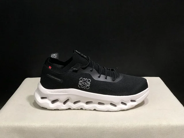 Loewe Sneakers Cloudtilt knit with perforated sole product detail image 4