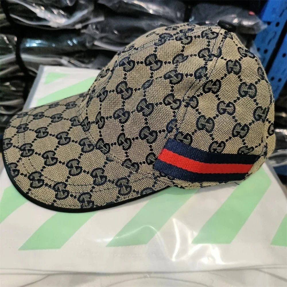 Burberry Hats Embroidered Baseball Cap — CKMZ-121(Special prices are final; no returns or exchanges.)