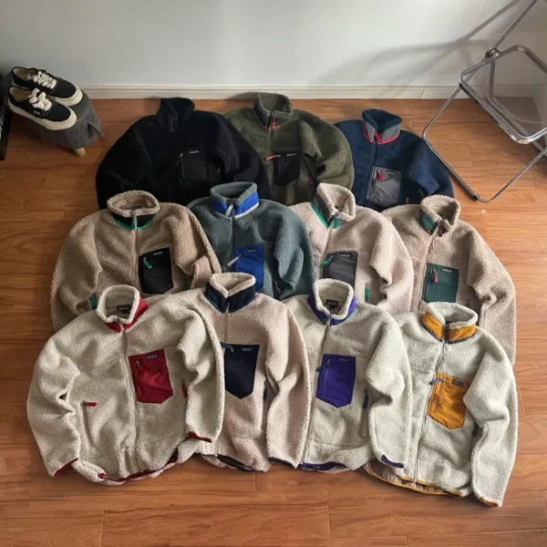 Patagonia Better Sweater Fleece Jacket Beige with Forest Green Accents Outerwear - 3