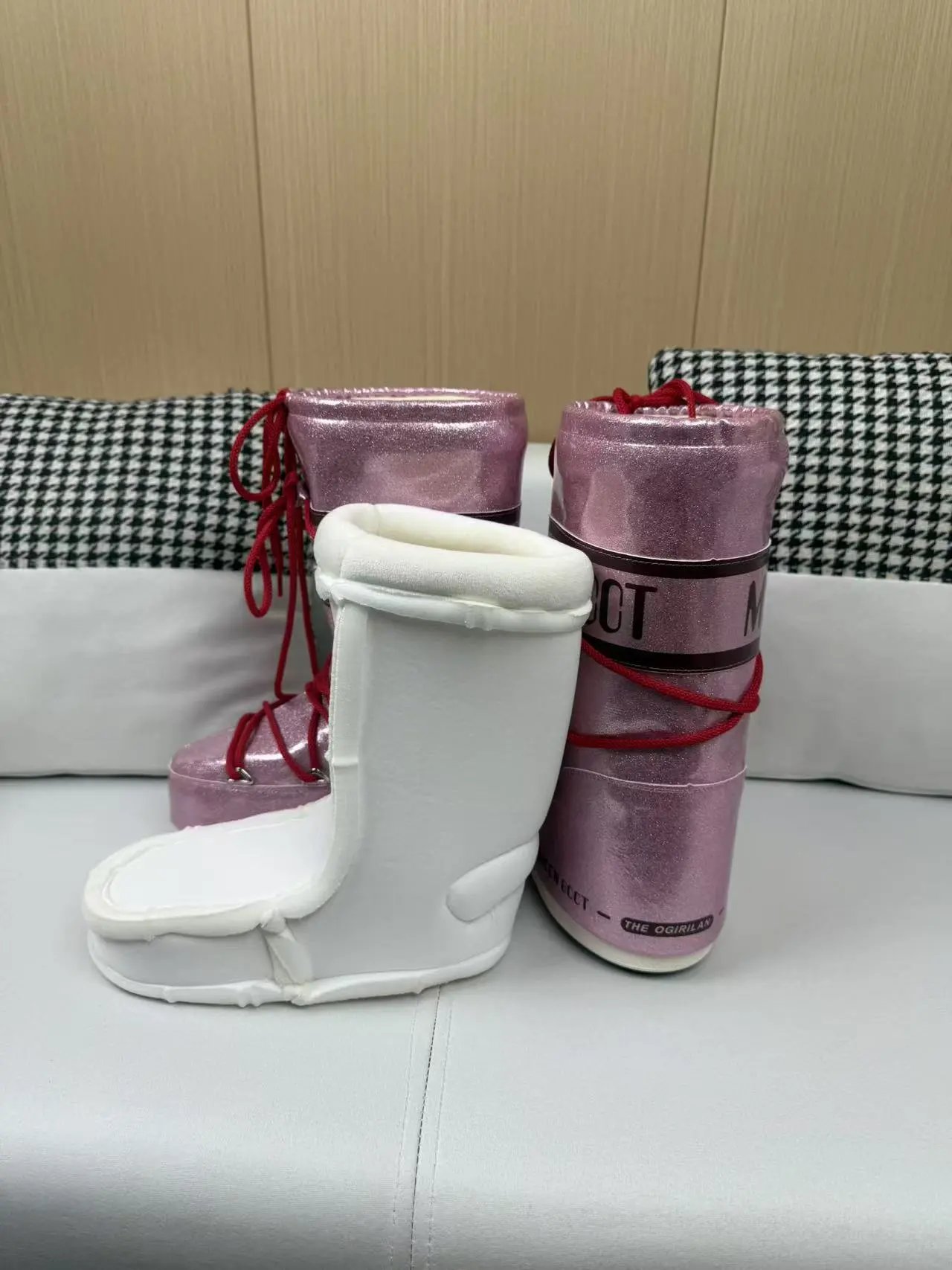Design Moon Boot Shearling Wrap Boots White and Brown Snow Boots - 33