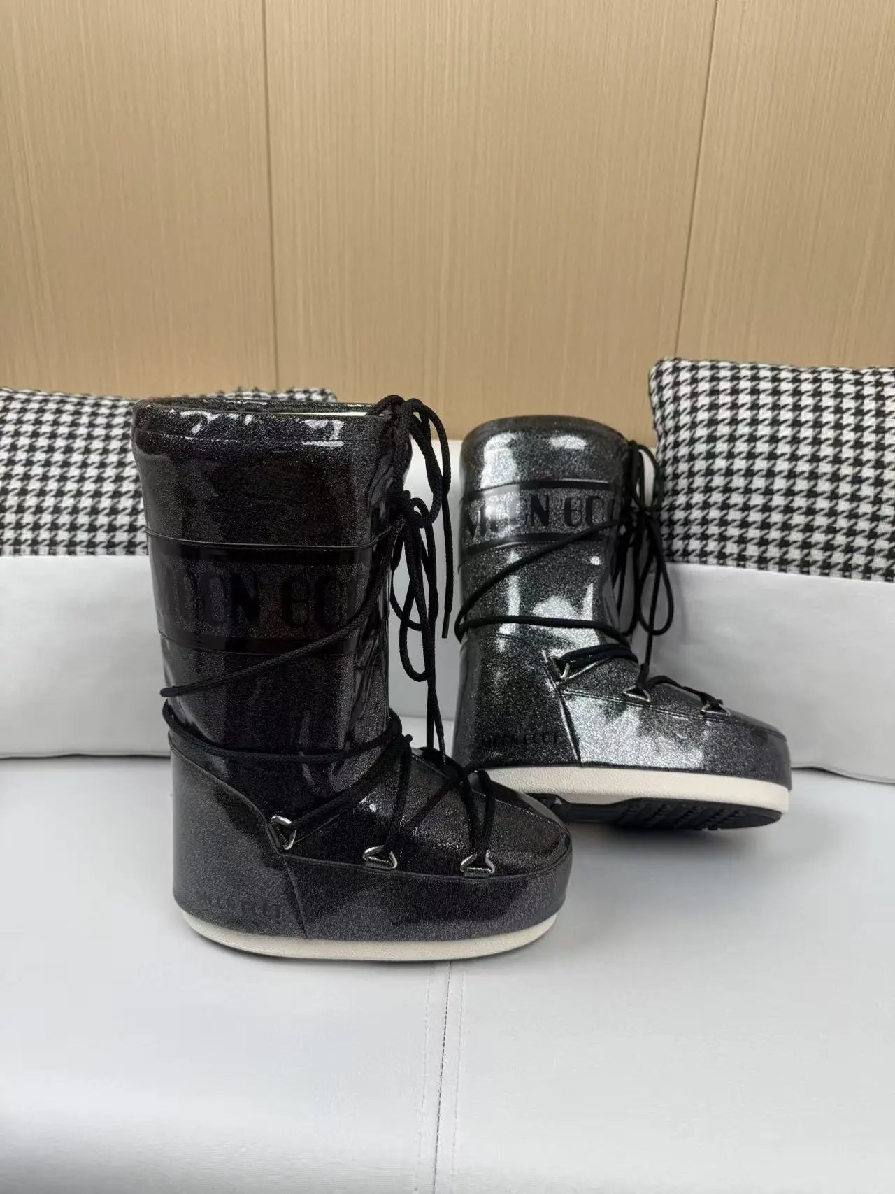 Design Moon Boot Shearling Wrap Boots White and Brown Snow Boots - 22
