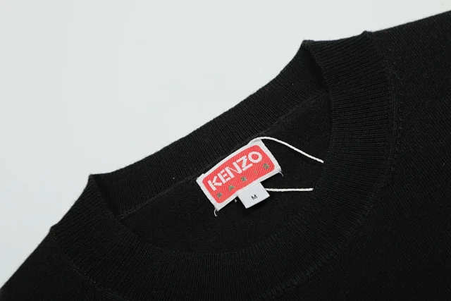 Kenzo Knitwear Short-Sleeve Knit Top with Flower Embroidery product detail image 2