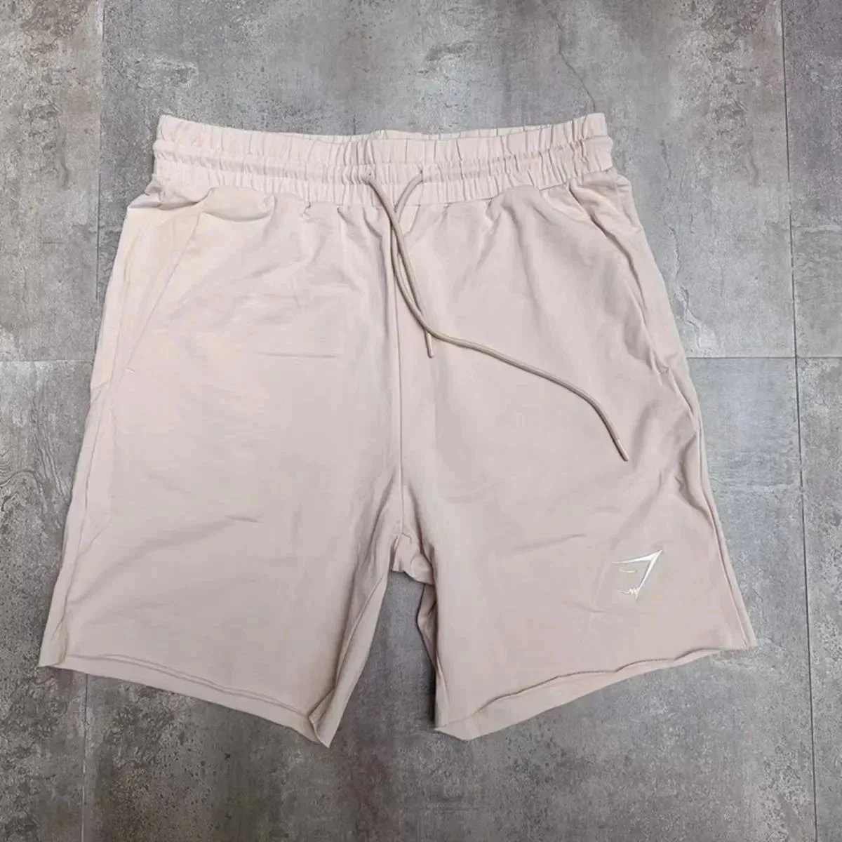 Gymshark Shorts Elastic-waist training with side pockets — DD20