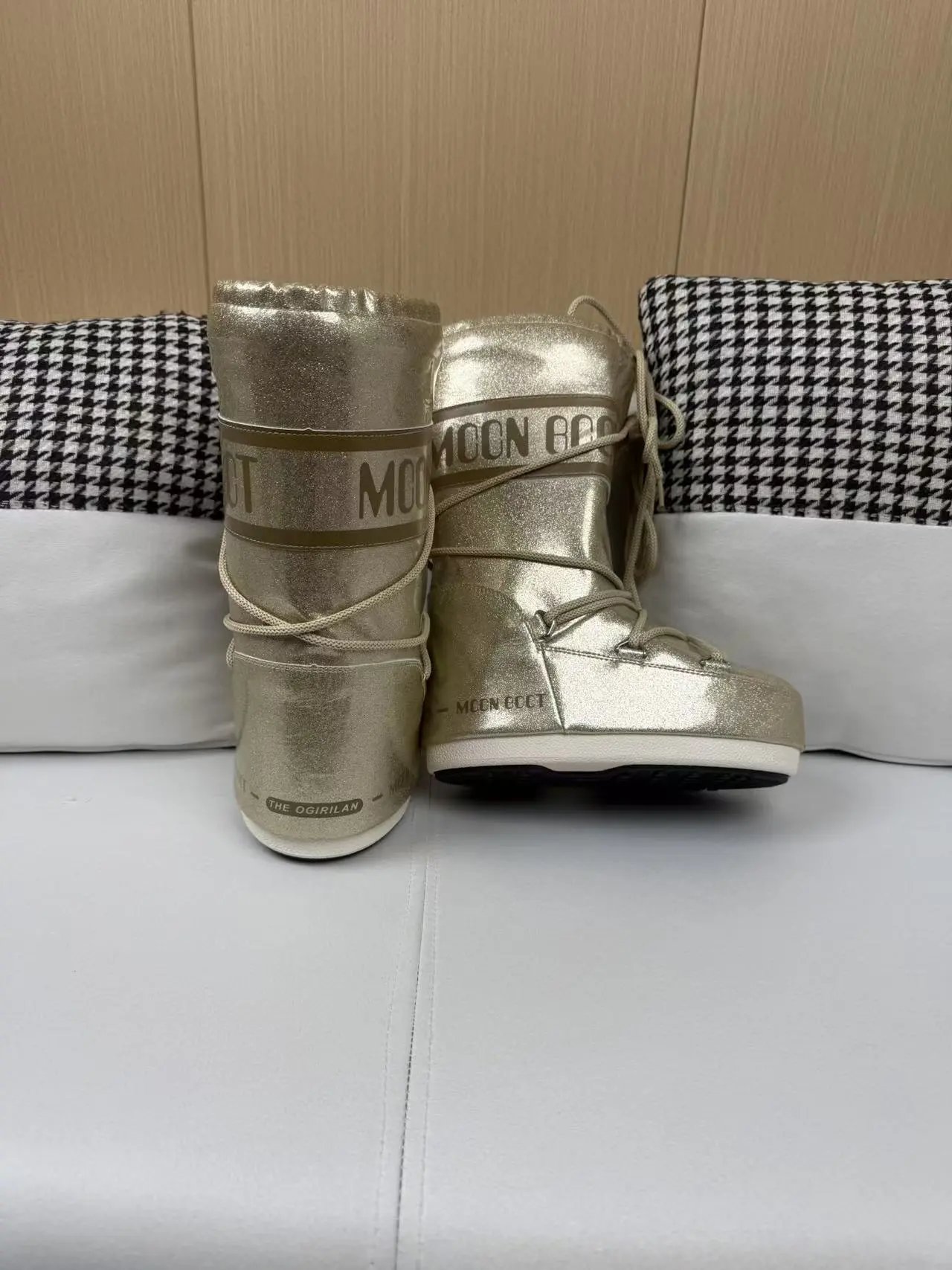 Design Moon Boot Shearling Wrap Boots White and Brown Snow Boots - 29