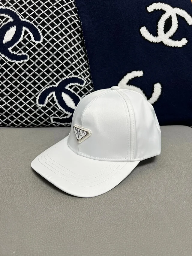 Burberry Hats Embroidered Baseball Cap product detail image 1