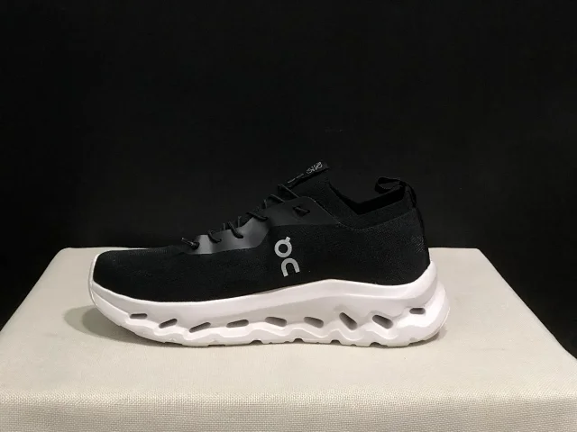 Loewe Sneakers Cloudtilt knit with perforated sole product detail image 7